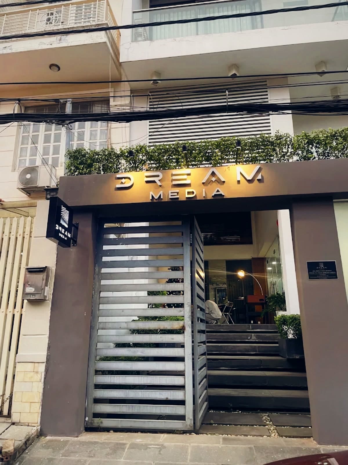 Dream Media on Nguyen Van Huong